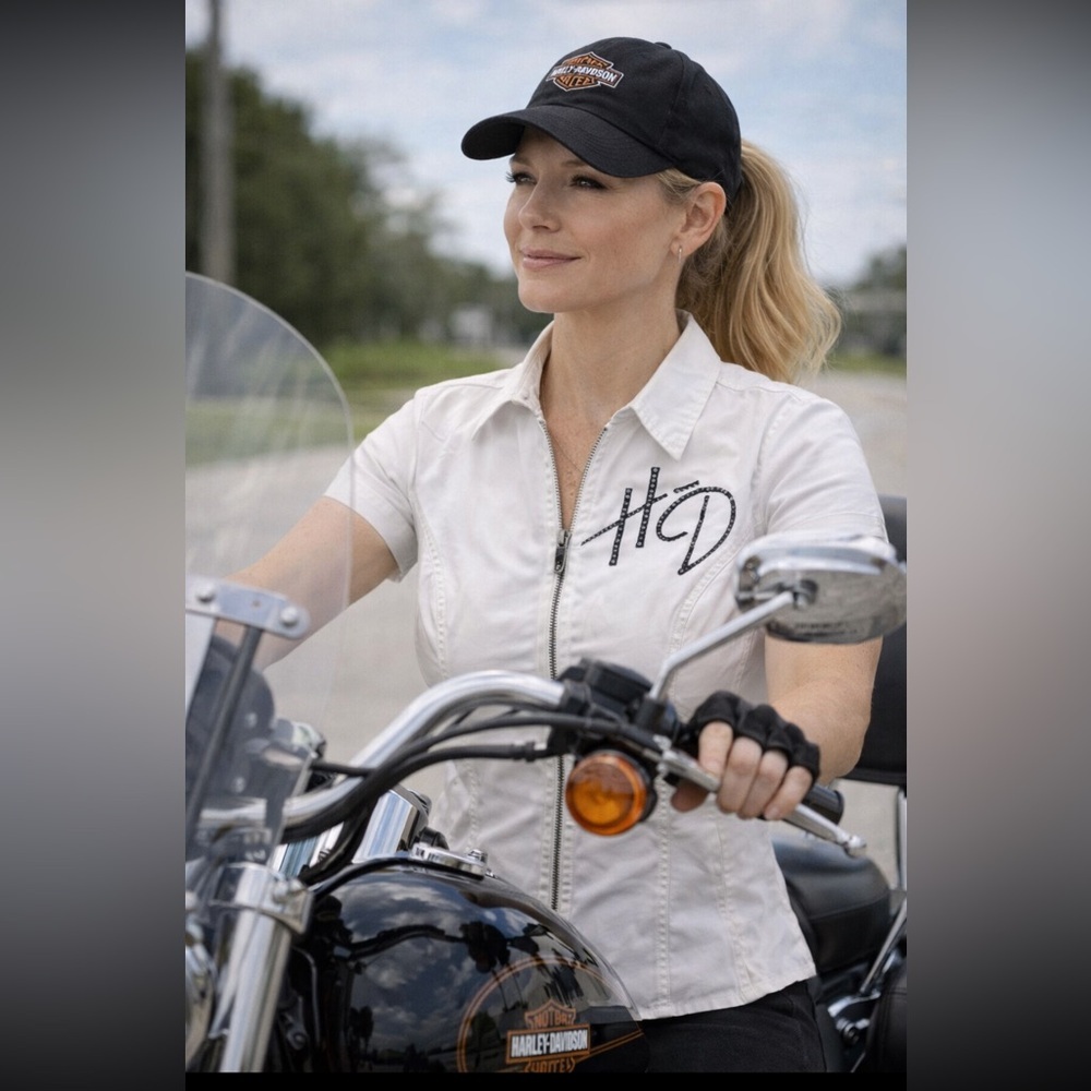 Harley Davidson White Short Sleeve Zip-Up Embellished Shirt size L.